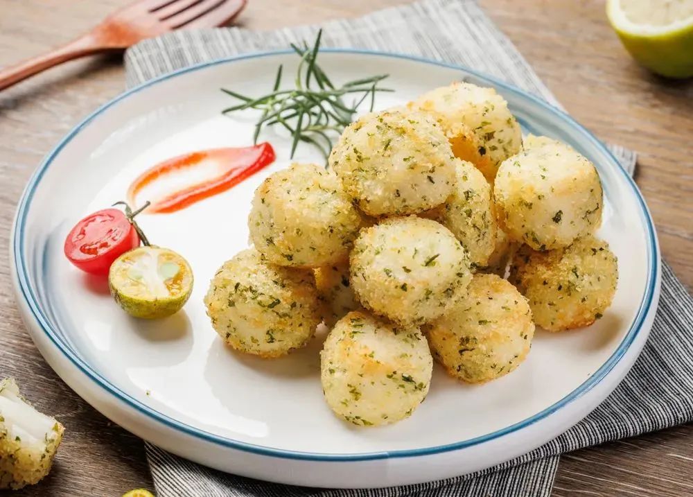 國(guó)貨逆襲正當(dāng)時(shí)！美佳海苔鱈魚(yú)蟹味球重磅上新，引領(lǐng)海洋食品新風(fēng)尚